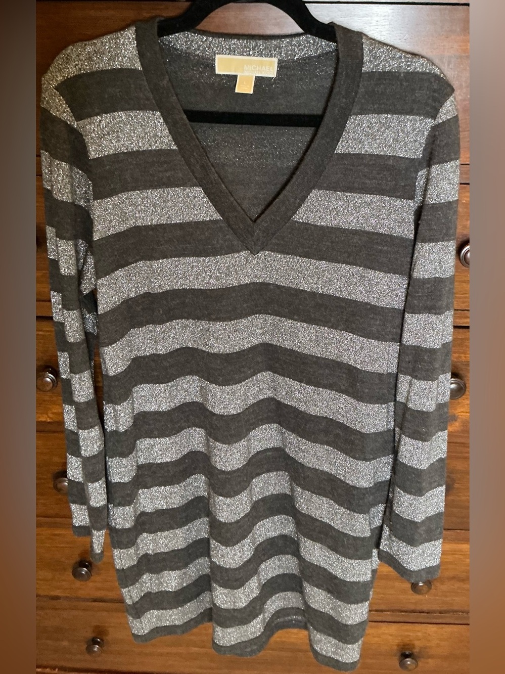 Michael Kors Men's Black and Silver Metallic Striped V-Neck Sweater